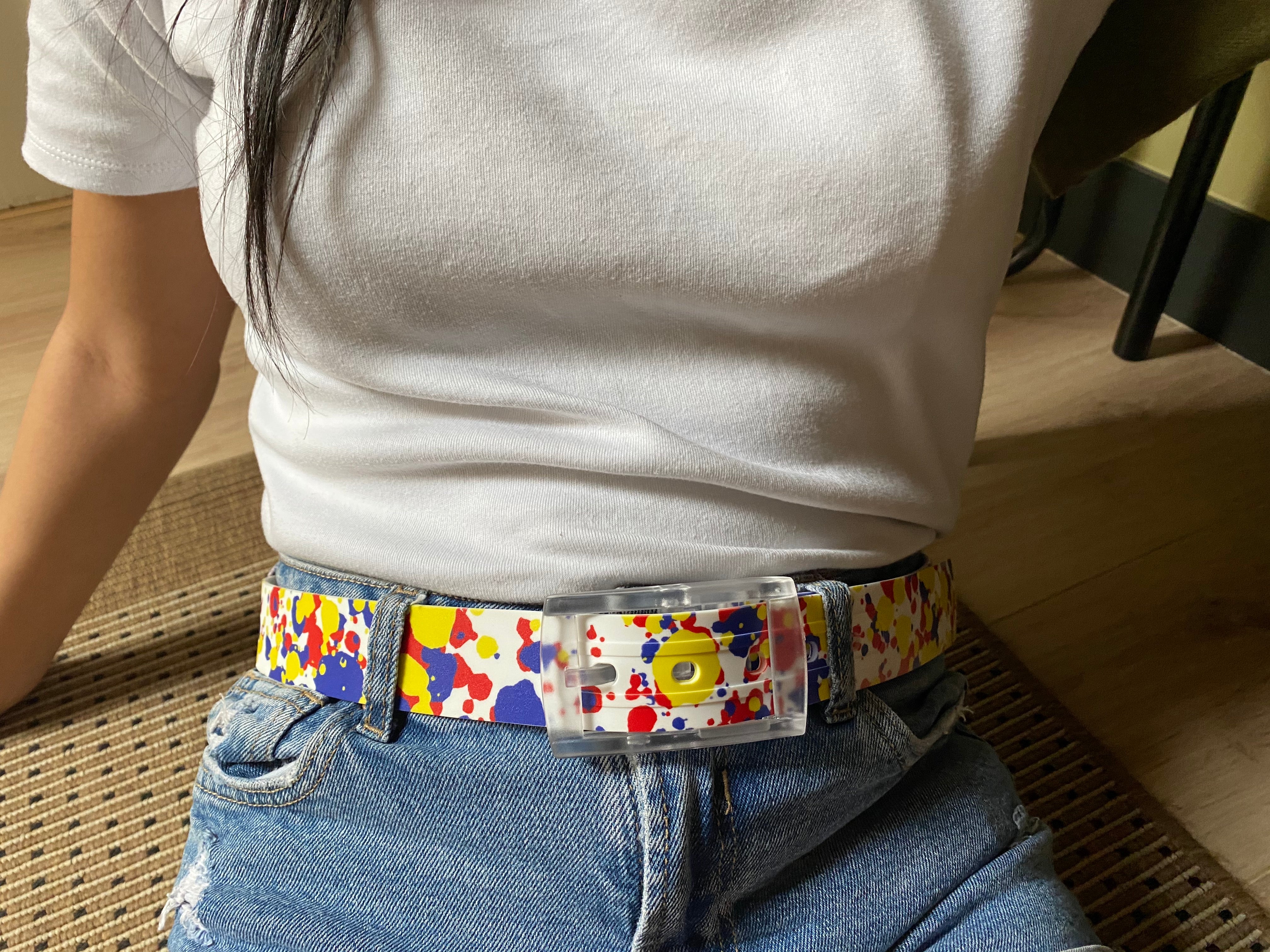 SKIMP All Over Pop belt worn with jeans